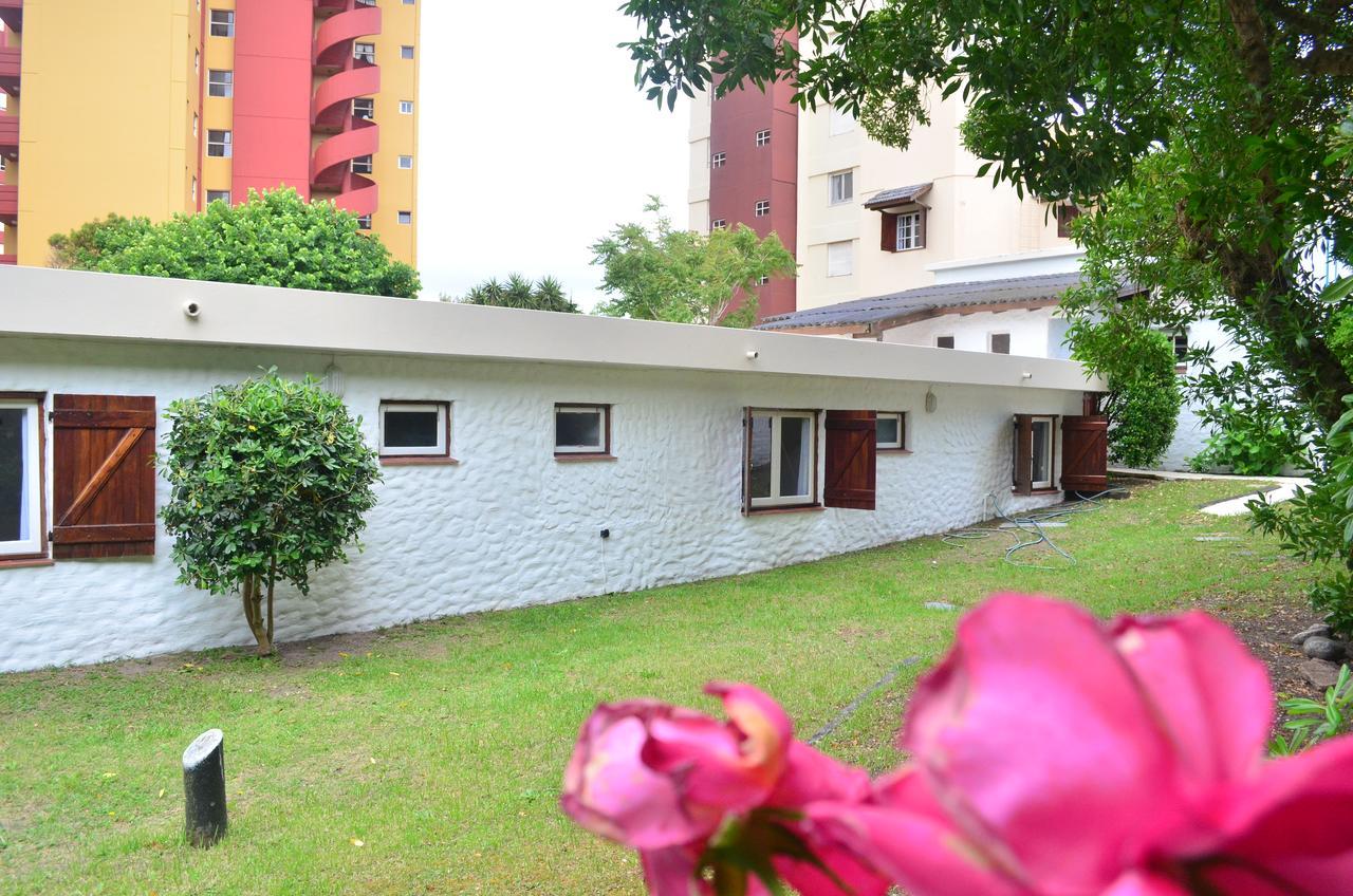 Hosteria Sajonia Villa Gesell Exteriör bild