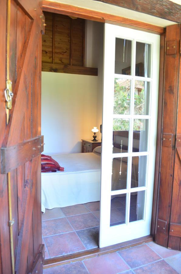 Hosteria Sajonia Villa Gesell Exteriör bild