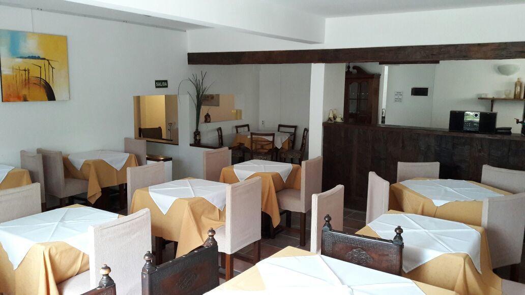 Hosteria Sajonia Villa Gesell Exteriör bild